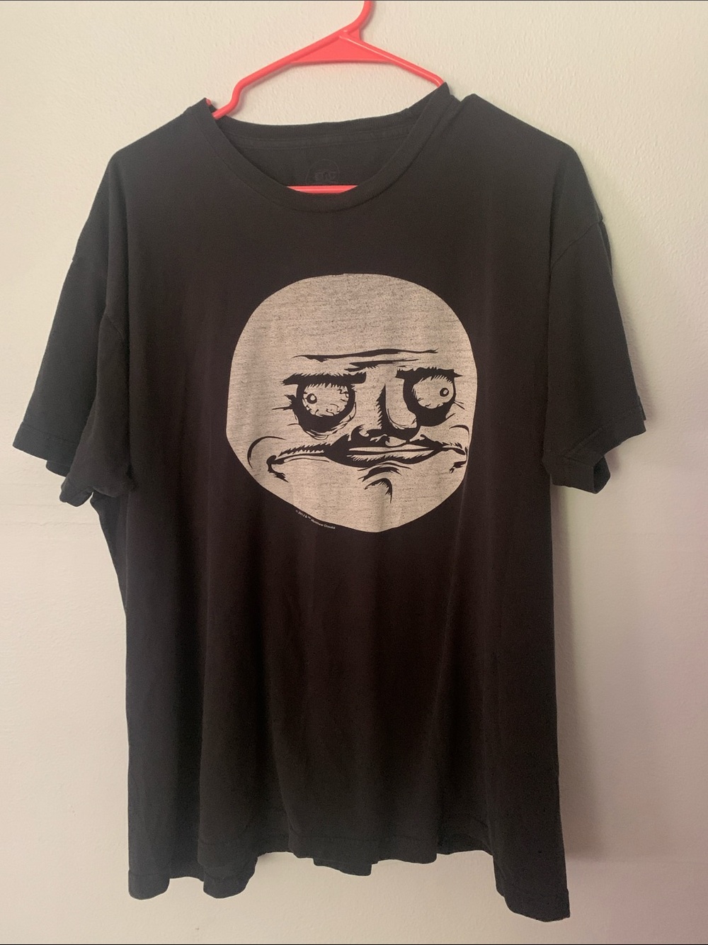 Black Graphic Tee with meme face Men’s XL